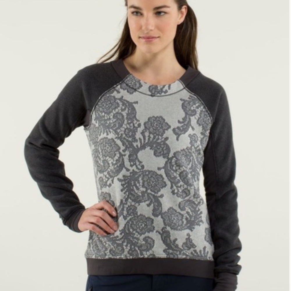Lululemon Fleet Street Floral Lace Print Pullover Sweatshirt Thumbholes sz6 A8